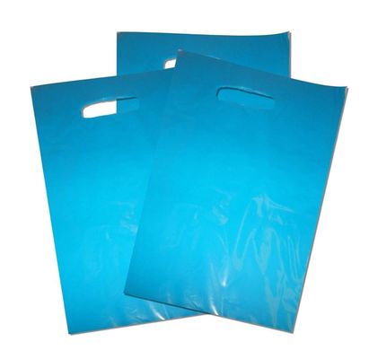 Bolsos de compras cortados con tintas blanco disponible plástico modificados para requisitos particulares reutilizables del tamaño PE PO con la impresión del logotipo