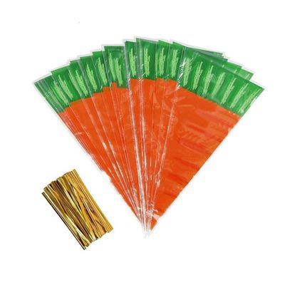 Bolsos dulces del cono del celofán con diseño de la zanahoria