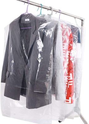 Los portatrajes claros disponibles Polythylene de la lavandería automática visten bolsos del protector